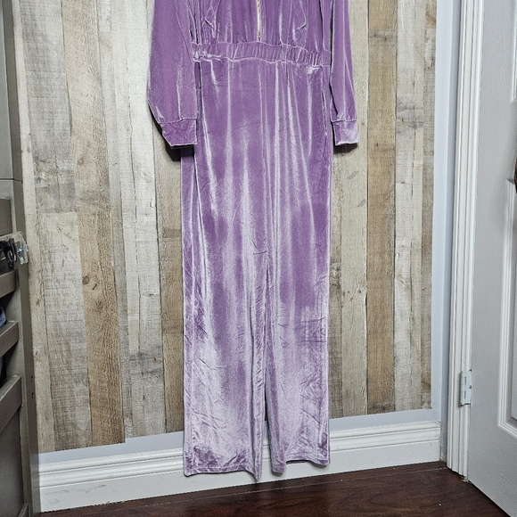 Fabletics Lavender Velvet Jumpsuit Size XL - Picture 5 of 15